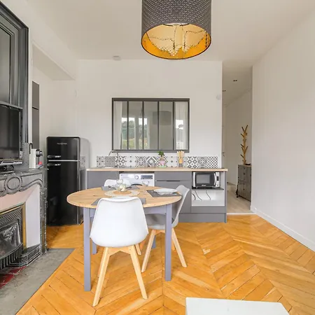 Charme Et Caractere 10 Min Bellecour Apartment